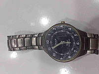 Наручные часы Б/У Omax YDC145