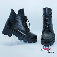 Черевики жіночі зимові чорного кольору на тракторній підошві «Style Shoes», фото 2