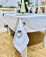 Скатерть на Новогодний на стол с новогодней вышивкой 140х180 см.