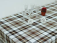 Скатертина для кухні на обідній або святковий стіл клітина коричневий на білому 150х220см святкова упаковка