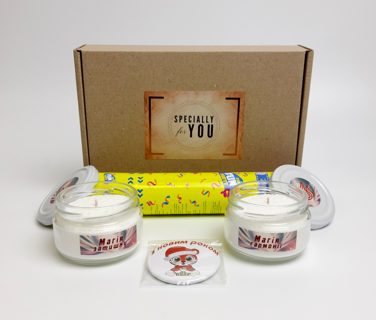 Новорічний сюрприз від Таємного Санти: хлопавка, насипні свічки, значок "Тигреня" із символом 2022 року, фото 1
