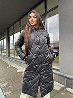 Жіноче зимове стьобане пальто з капюшоном