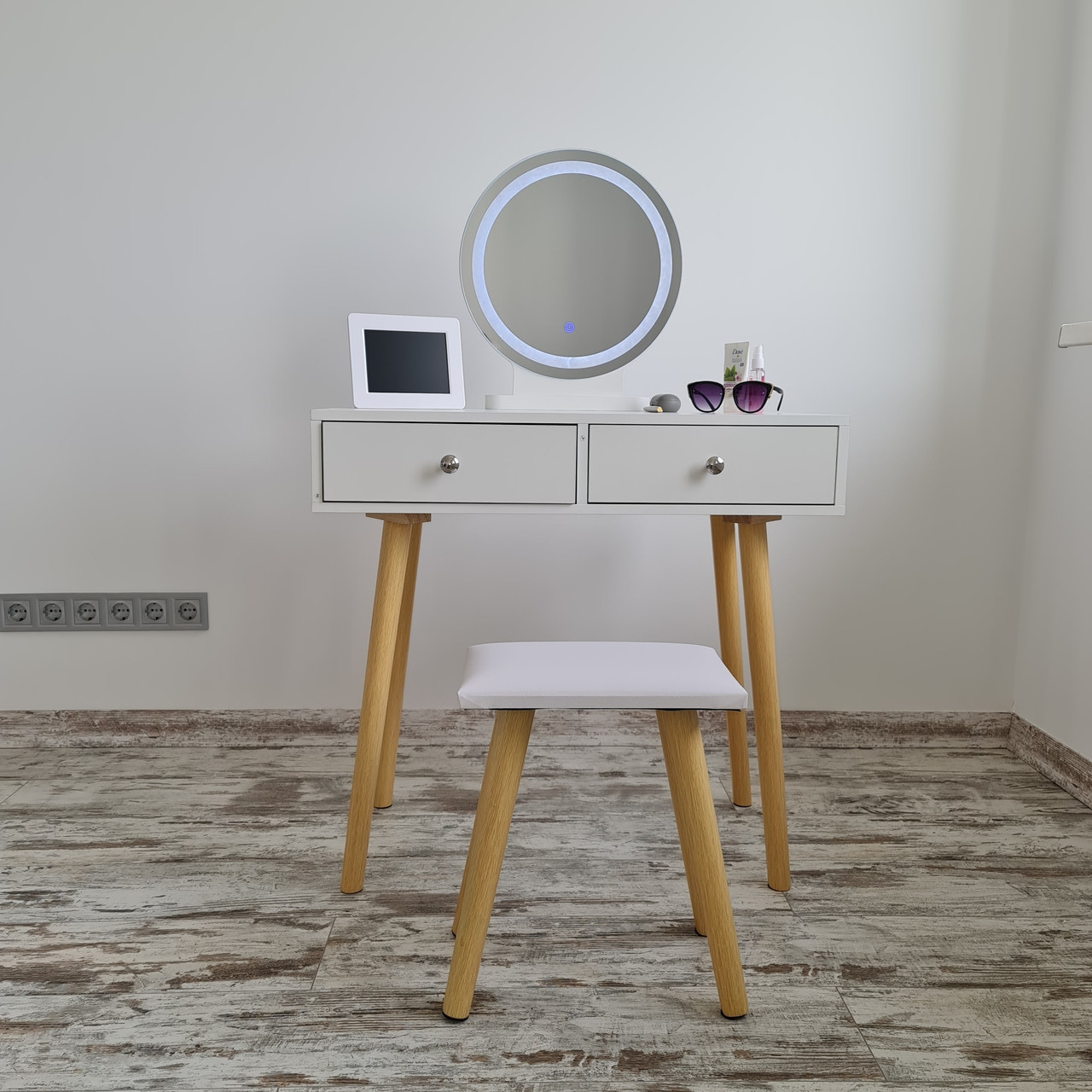 Туалетний столик + табурет ADT 008 White LED-підсвітка