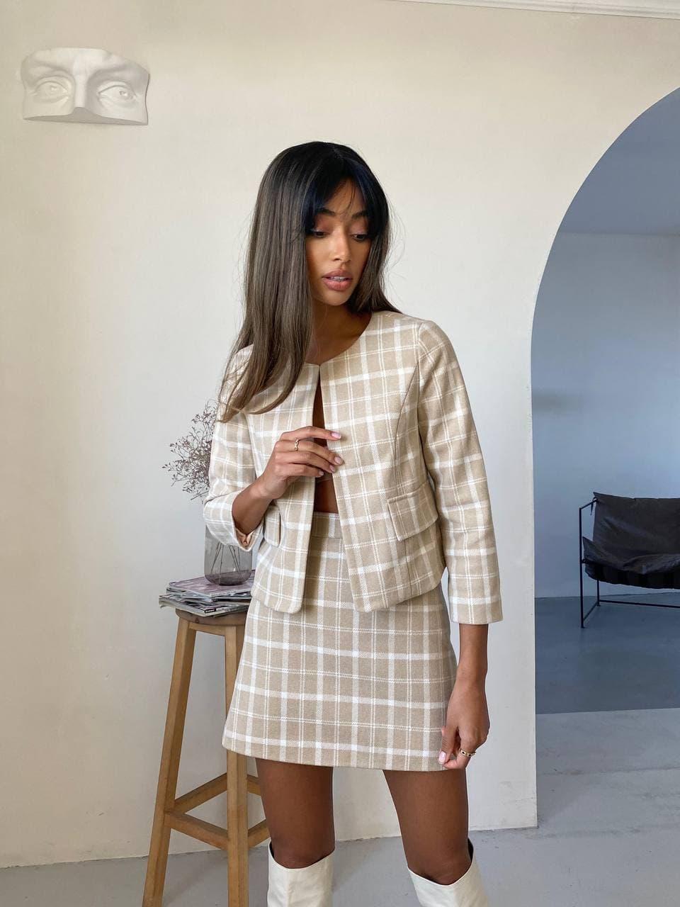 Жіночий костюм Сієна жакет і спідниця міні актуальна клітинка Kdi1389