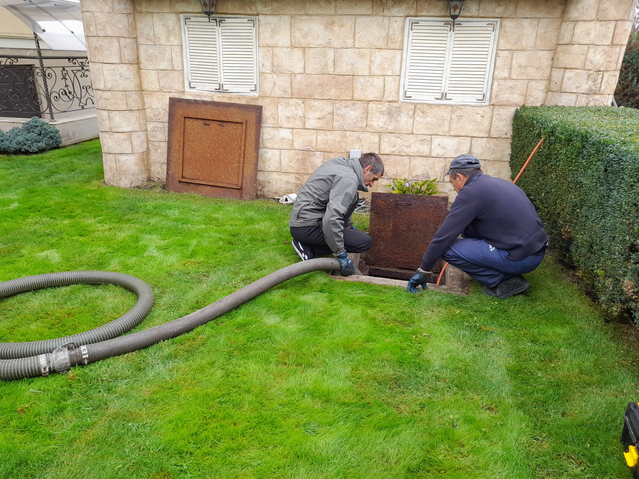 Викачування вигрібних ям 4куб. Охолонь.Ілосос Оболонь. Промивання дренажів Ополонок, фото 1