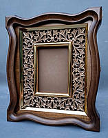 Кіот з внутрішньою дерев'яною різьбленою рамою і позолоченими штапиками, фото 7