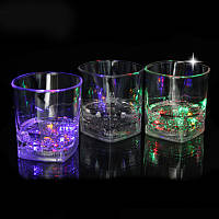 Светящийся Led стакан для виски бокал Luminous Cup стакан с подсветкой КВАДРАТНОЕ основание