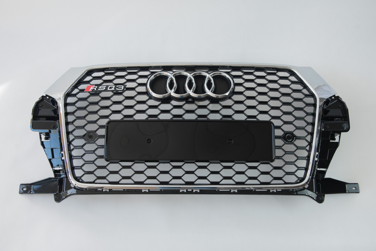 Решітка радіатора Audi Q3 2014-2018год Чорна з хром рамкою (в стилі RS)