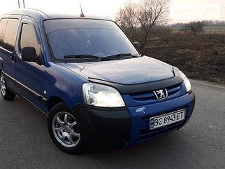 Дефлектори вікон, вітровики на Peugeot Partner I 1996-2008 (скотч) AV-Tuning