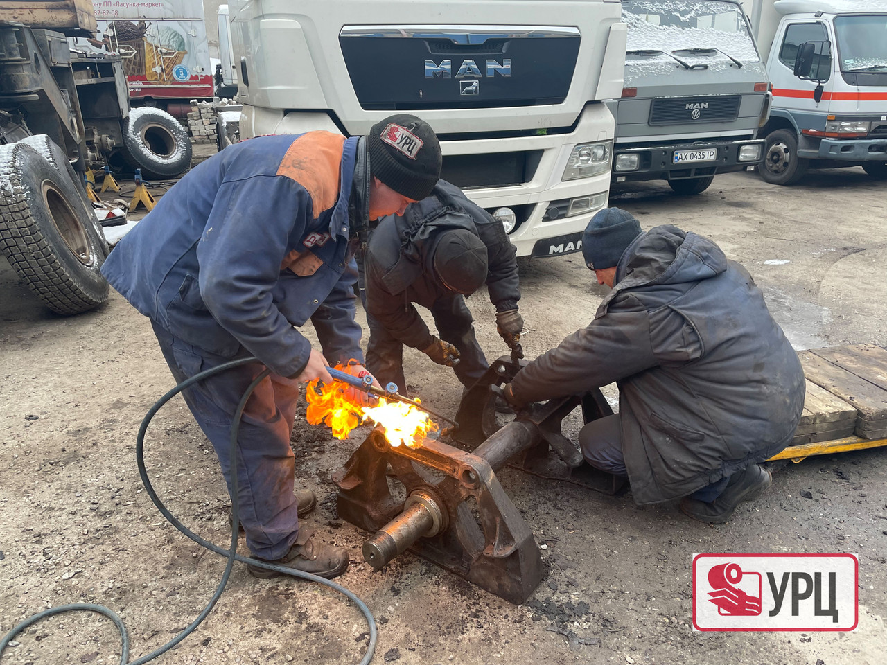Ремонт осі балансиру DAF