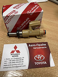 Форсунка паливна Toyota Sequoia Tundra Land Cruiser 200 Lexus LX 570