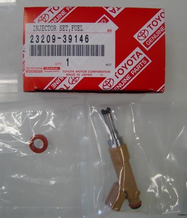 Форсунка паливна TOYOTA COROLLA 2003-2008 23209-39146/23250-0T020 2ZRFE/3Zrfae