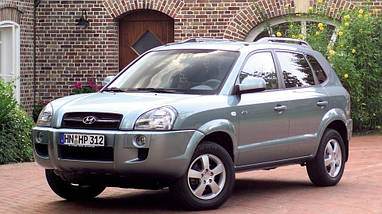 Радіатор охолодження Hyundai Tucson (JM) від 2004 г з двигуном 2,0 2,7 (Радіатор основний Hyundai Tucson), фото 3