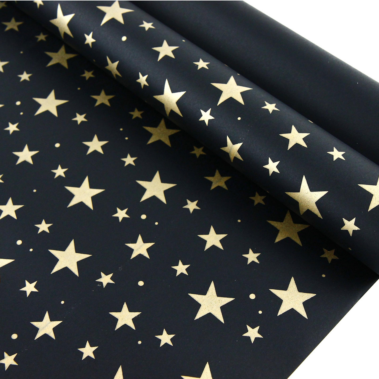 Подарунковий новорічний папір чорний із золотими зірками в рулоні 70см х 10м