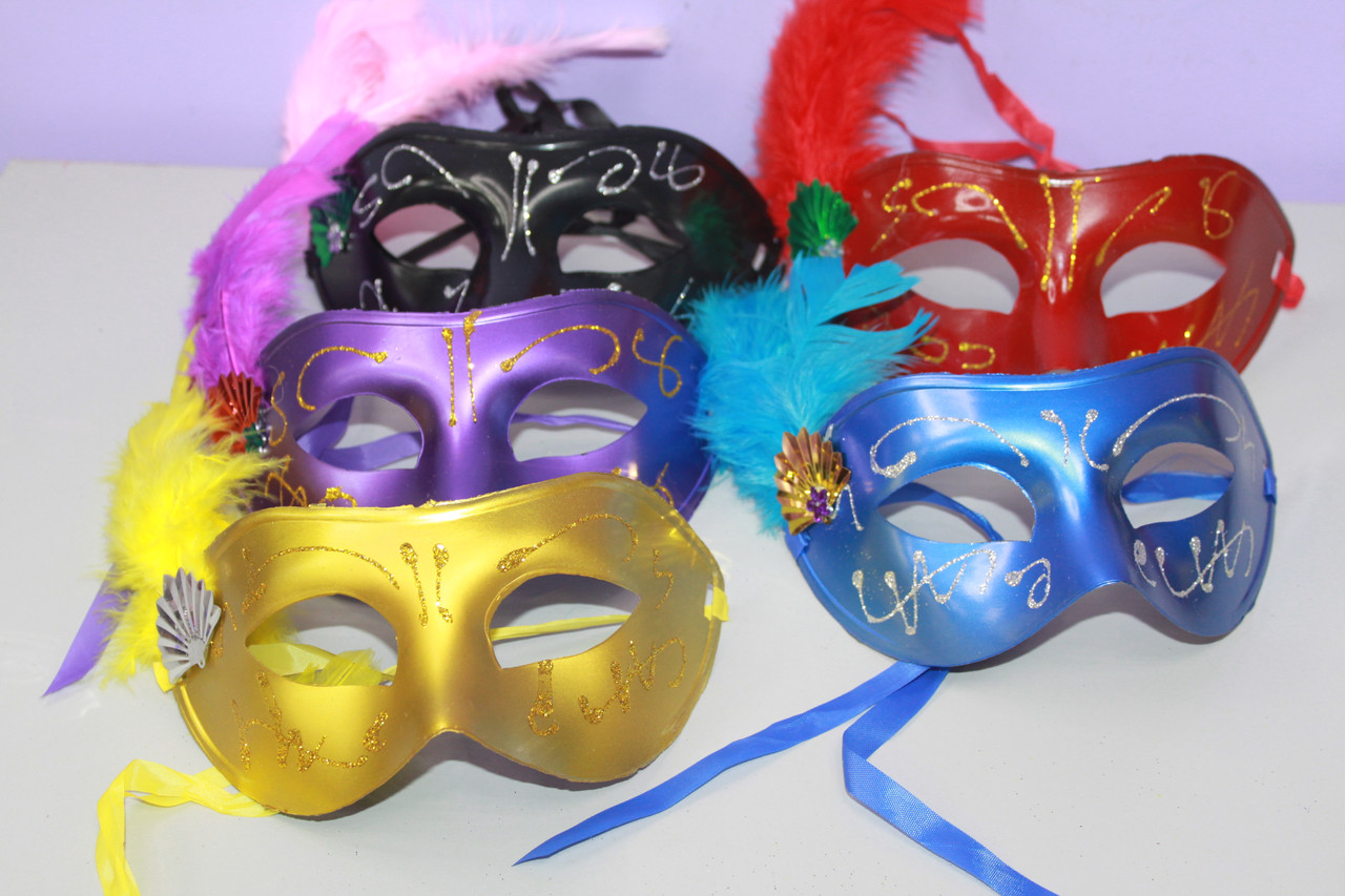 Маска новорічна на шнурках прикрашена гліттером пером 1 шт., фото 1