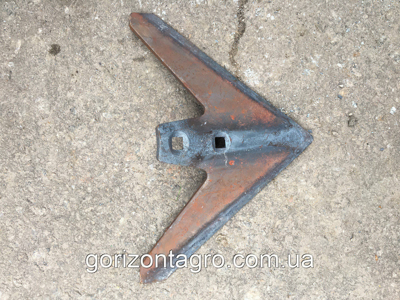 Лапа стрельчатая КПС 270 мм с наплавкой, Сталь 65. Стрелы на ...