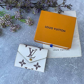 Маленький жіночий гаманець Louis Vuitton