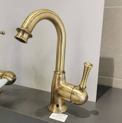 Бронзовий змішувач для раковини середній BUGNATESE DENVER 6419