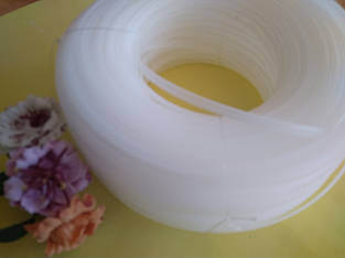 Китовий вус, регілін жорсткий