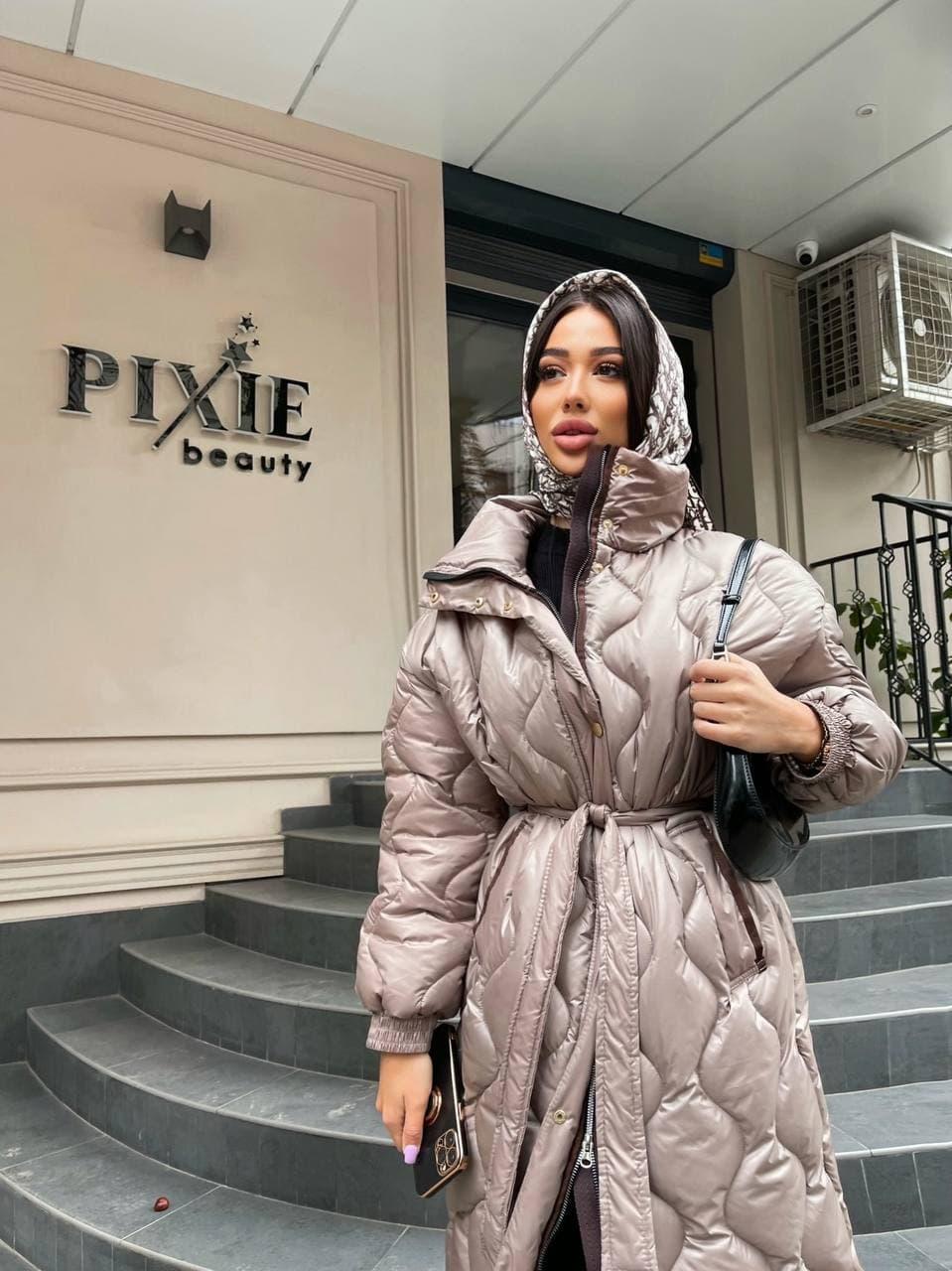 Стильне надзвичайно тепле жіноче стьобане пальто-пуховік  Gm1855