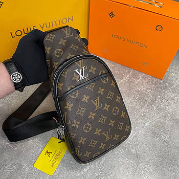 Модна нагрудна сумка-слінг Louis Vuitton