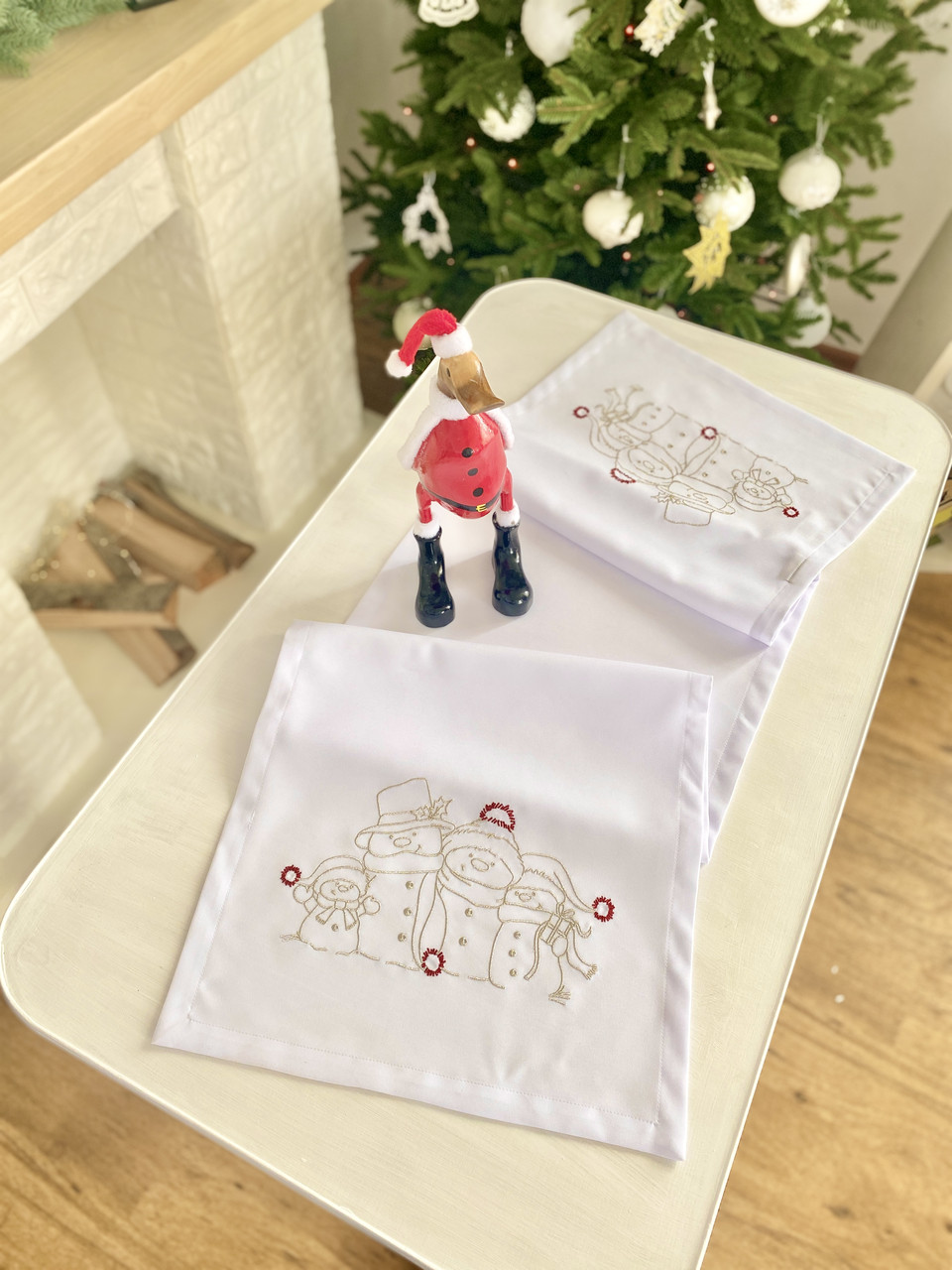 Ранер вишиваний Новорічний "Сніговички"  габардин 40x140 см., фото 1