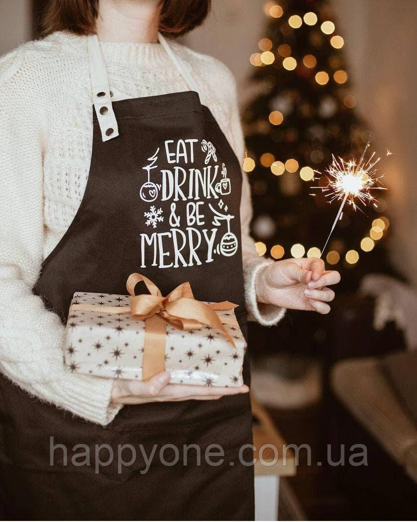 Прикольний фартух для кухні з написом Eat drink, be merry (чорний)