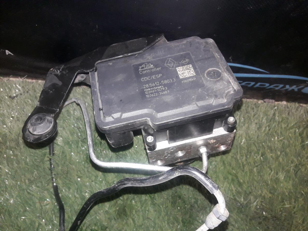 Блок АБС Renault Megane III (Меган 3) 476605724R, фото 1