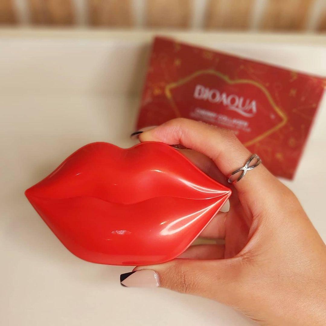 Патчі для губ черрі Bioaqua Cherry Collagen Moisturizing Essence Lip Film