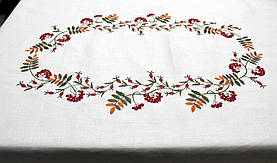 Біла лляна скатертина "Намисто" (1,38м.*1,38м.)