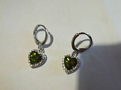 Сережки у сріблі з оливковою перидотом