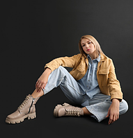 Бежеві жіночі черевики з тракторною підошвою шкіри від виробника українського