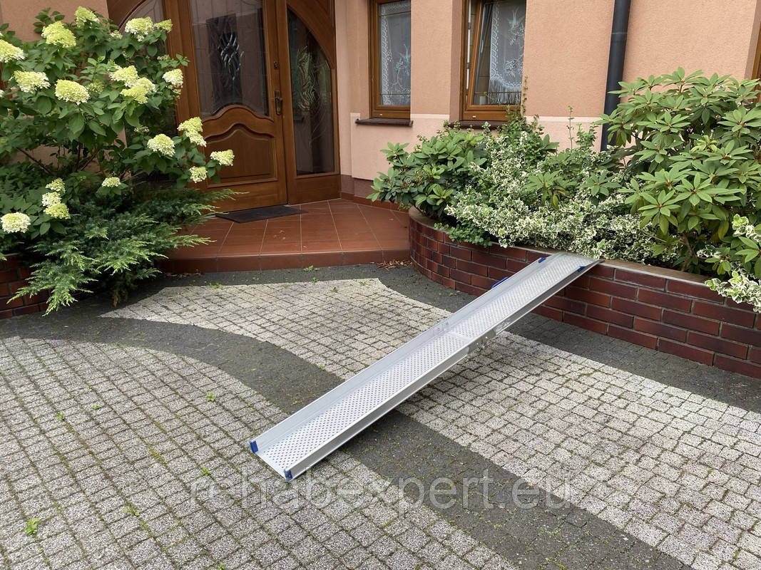 Алюмінієві складні висувні пандуси Kvistberga Aluminum Folding Ramps Art no: V30 200cm (Used)