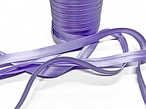 Атласна бейка бузкового кольору