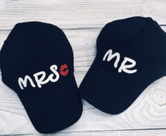 Парні кепки (бейсболки) з принтом "Mrs. Mr." Push IT