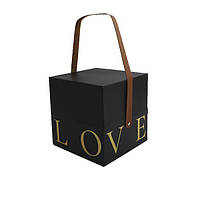Подарочная коробка с ручкой LOVE черная, L - 18,5х18,5х19 см 777Store.com.ua