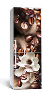 Декоративная наклейка на холодильник Падение кофейных зерен 65х200 см, интерьерные наклейки на кухню