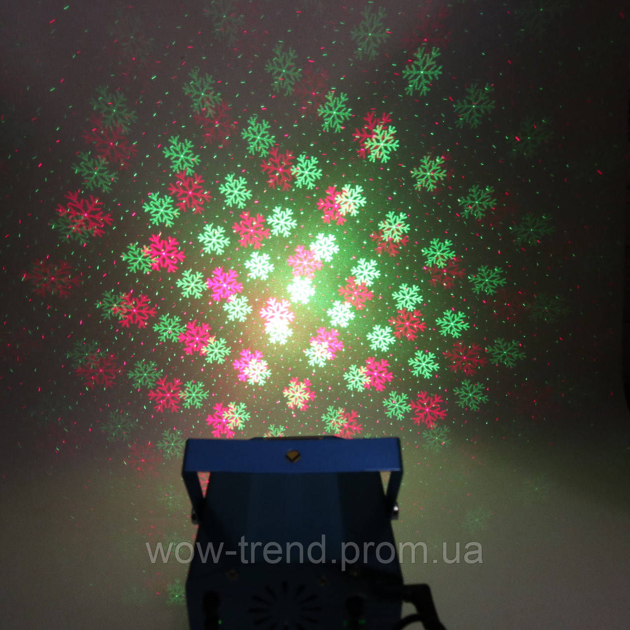 Лазерный новогодний проектор на стену дома, в помещении Mini Laser Stage Lighting - фото 7 - id-p1530782157