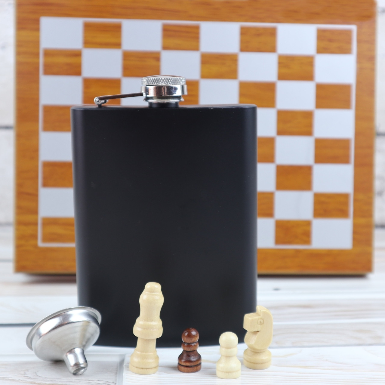 Подарочный набор для мужчины Фляга, Шахматы на праздник Новый Год День Рожденья февраля 14 октября (Фото) - фото 1 - id-p1531657236