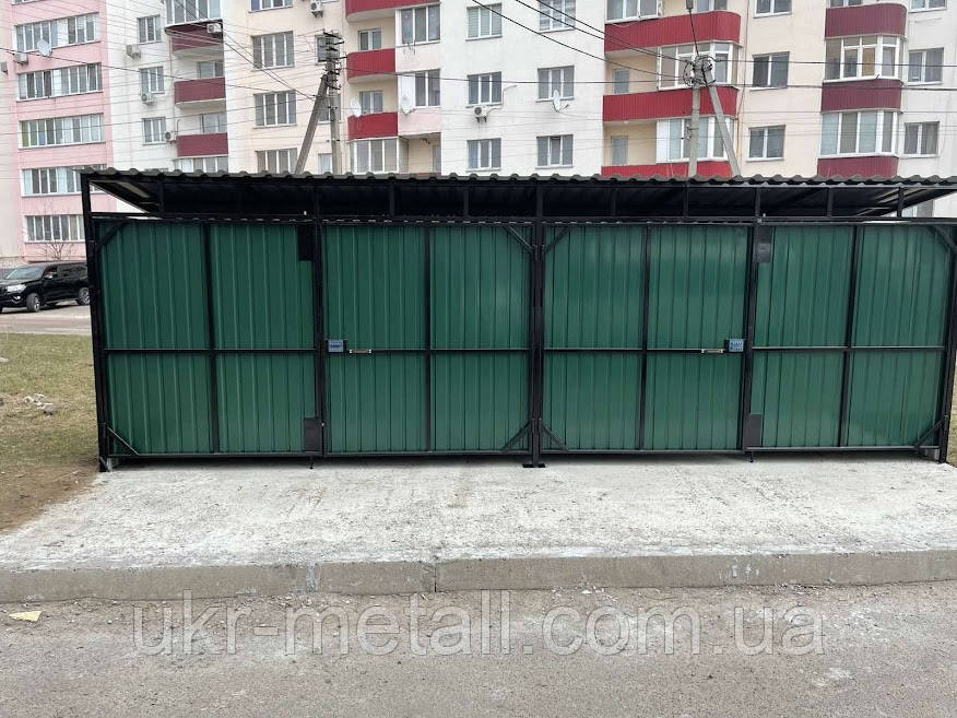 Контейнерні майданчики з воротами
