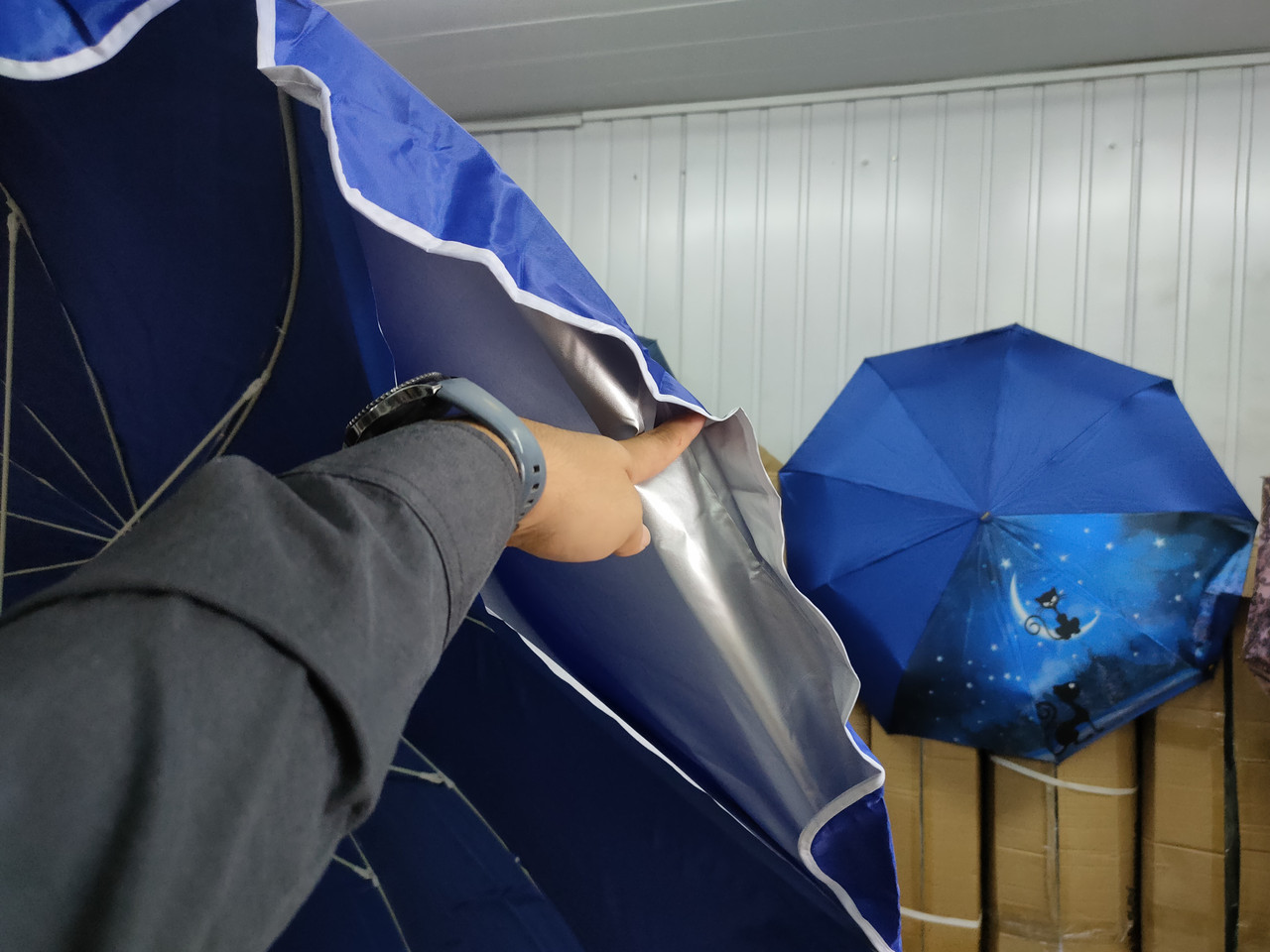 Зонт 3м 12 спиц с серебряным напылением купол и 2 слоя ткани синый - фото 3 - id-p1531726239