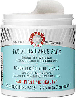 Пілінг-диски з АНА-кислотами First Aid Beauty Facial Radiance Pads 60 шт.