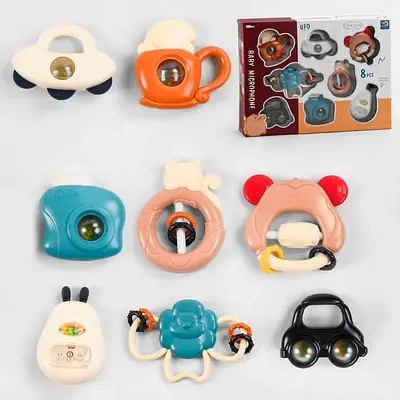 Набір брязкальця для дитини 8 брязкальця З м'якими гумовими гризунками та рухомими елементами 606