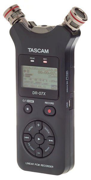 Цифровой диктофон Tascam DR-07X - фото 1 - id-p1531912026