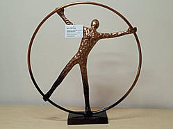 Статуетка Людина в колі 41х38.5х8 см метал
