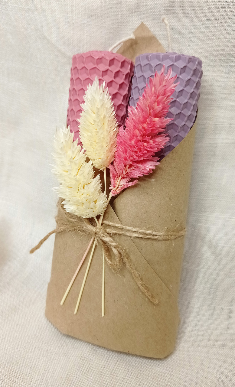 Набір свічок із вочини із сухоцвітами (ручна робота) 2 шт (висота 13 см діаметр 3 см) Рожевий і фіолетовий, фото 1