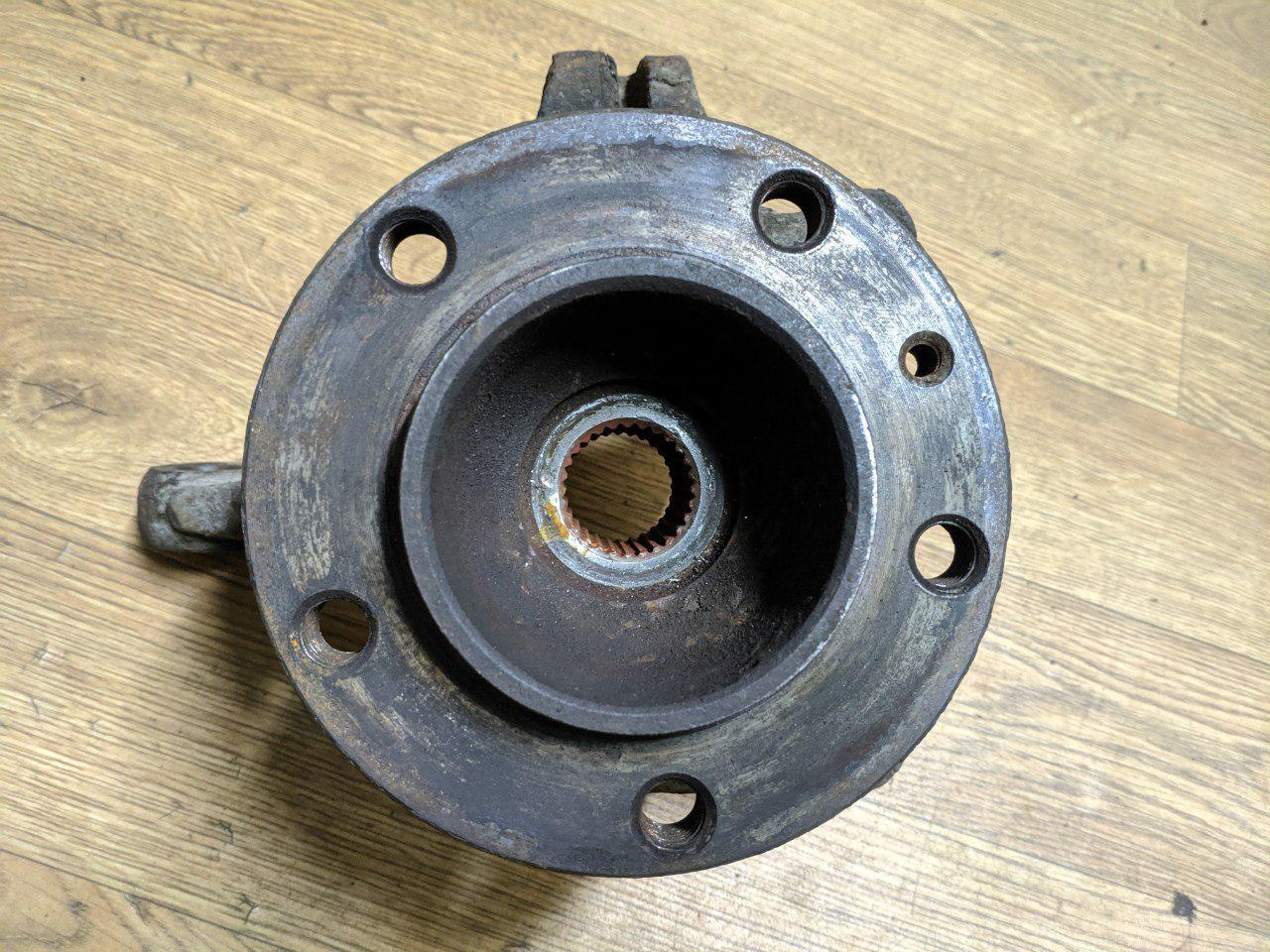 Поворотний кулак правий (ступиця) Renault Master, Opel Movano 2006-2010, 8200750269 (Б/У)