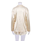 Шовкова піжама жіноча. Комплект атласний трійка з довгим рукавом, шортами і топом. Розмір L (бежевий), фото 5