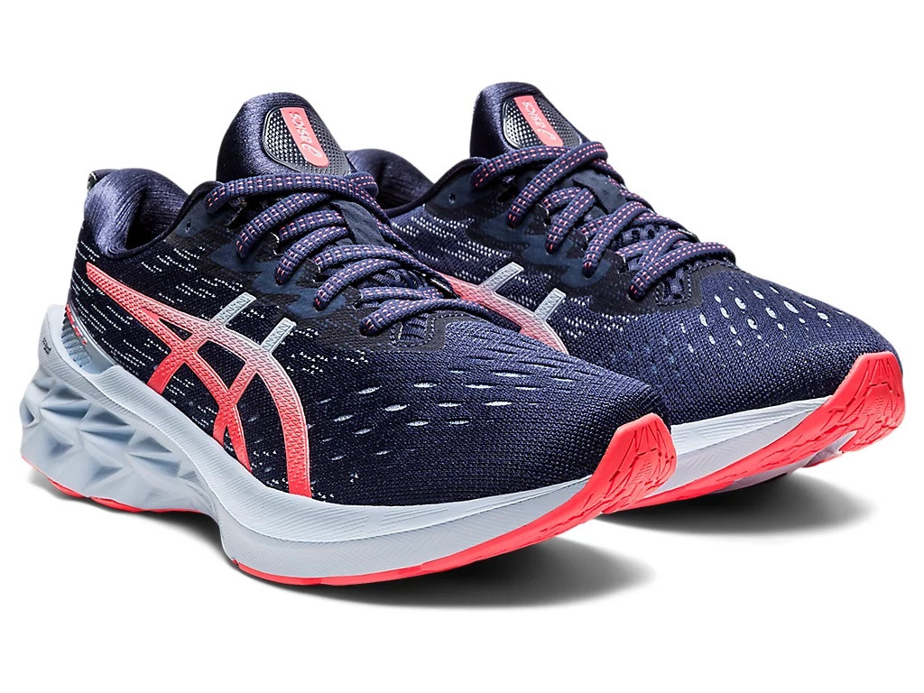 Жіночі бігові кросівки ASICS NOVABLAST 2 1012B049-400