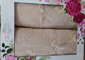 Набір рушників із мереживом